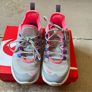 Nike Kids Air Max Axis Size 2Y